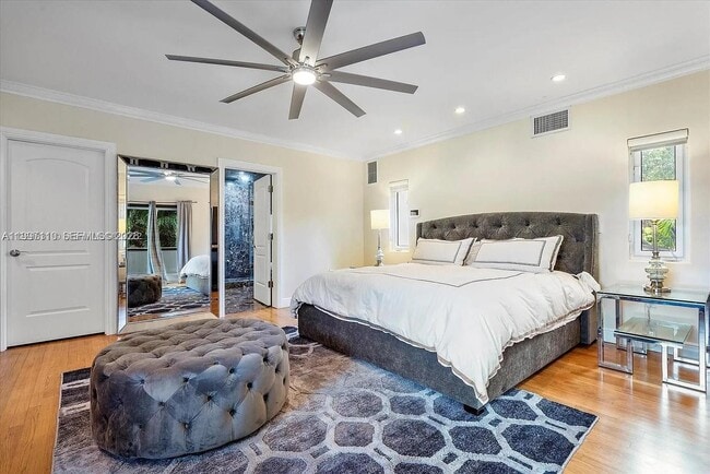 Building Photo - 800 SW 12th Ave