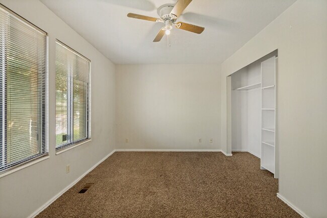 Building Photo - 2175 S 150 W