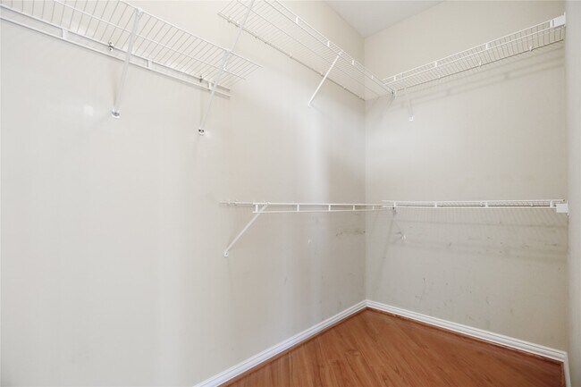 Building Photo - 2111 Welch St