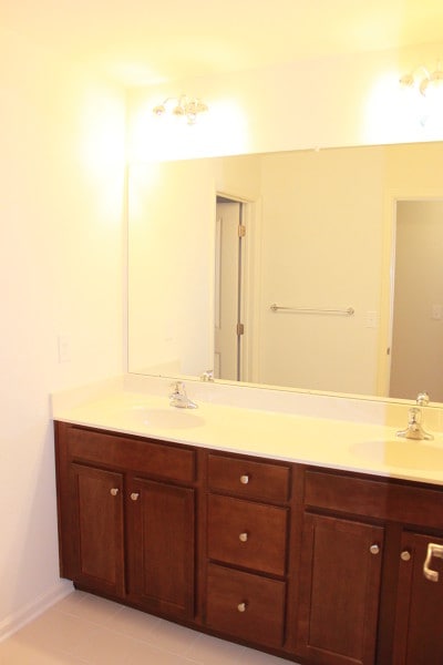 Building Photo - 502 Waterview Ct
