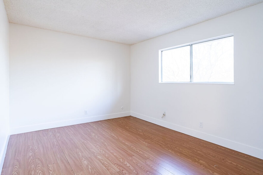 Building Photo - 2209 Peppertree Way