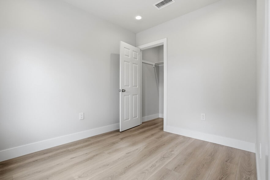 Building Photo - 1238 Coral St