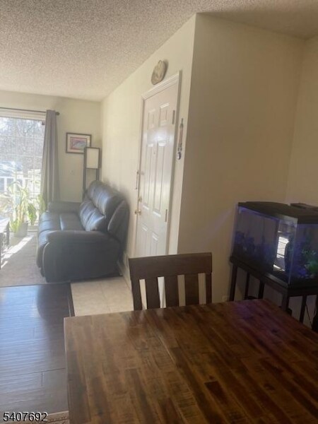 Building Photo - 181 Linden St