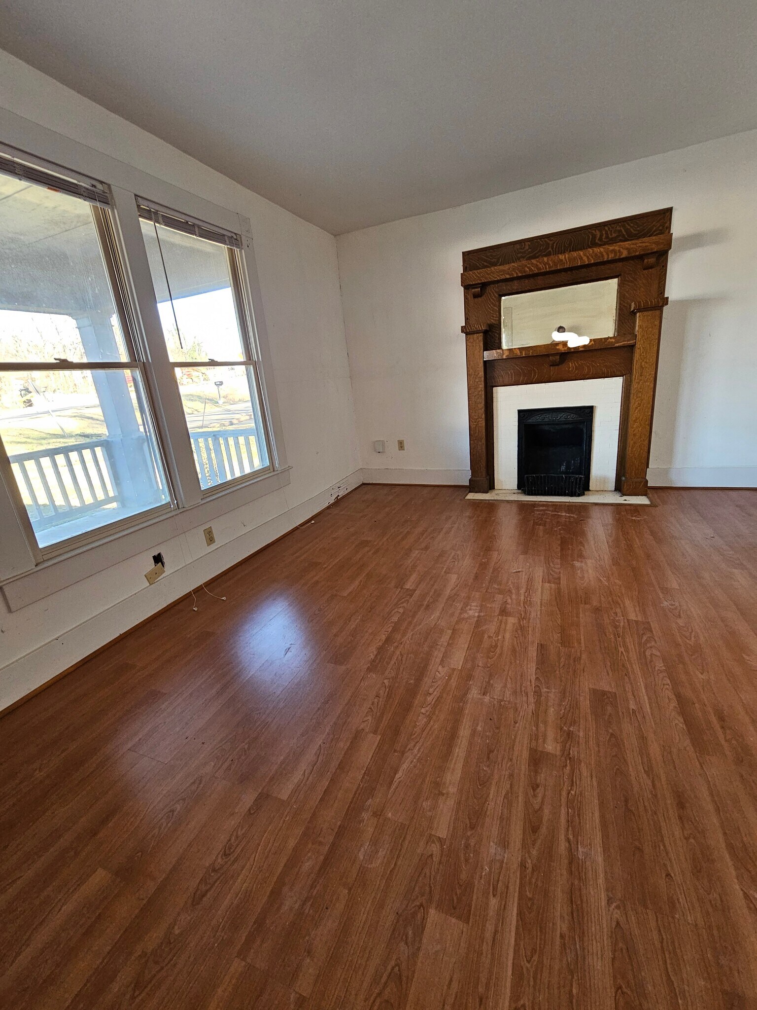 Building Photo - 2011 Lincoln St