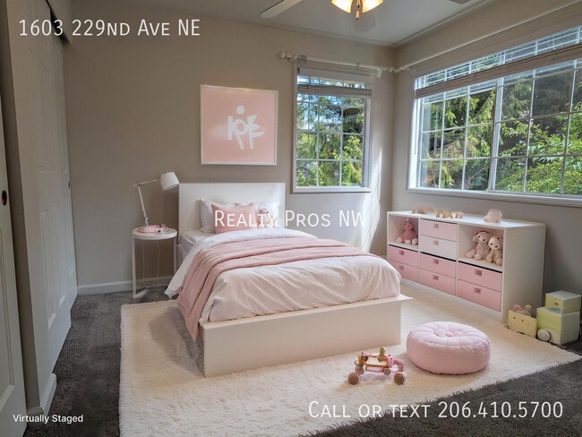 Building Photo - 1603 229th Ave NE