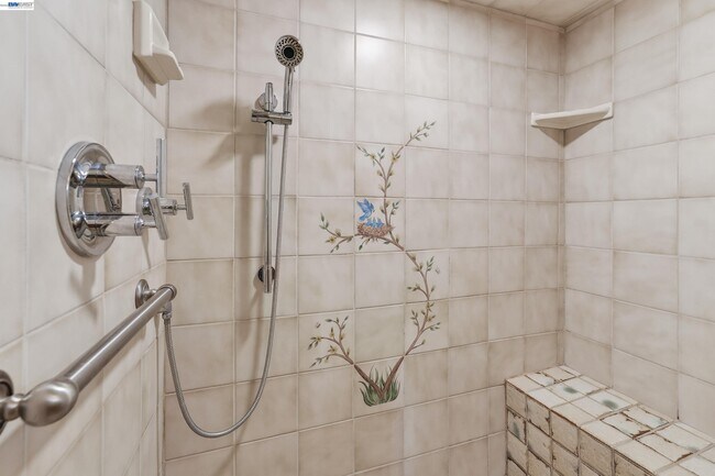 Building Photo - 1450 Kolln St