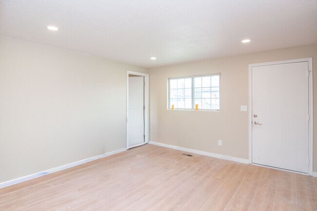 Building Photo - Fully Renovated Home + Shop + RV Parking in Tremonton!