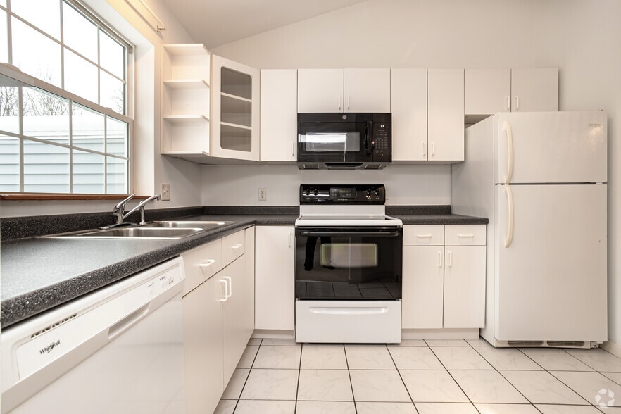 2- and 3-bedroom - Pineridge Luxury Residences