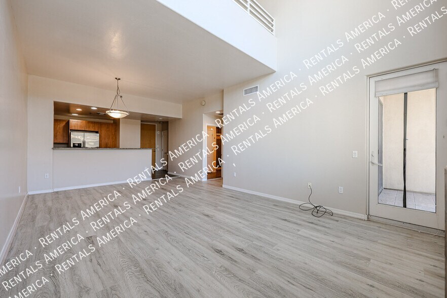 Building Photo - 16 W Encanto Blvd