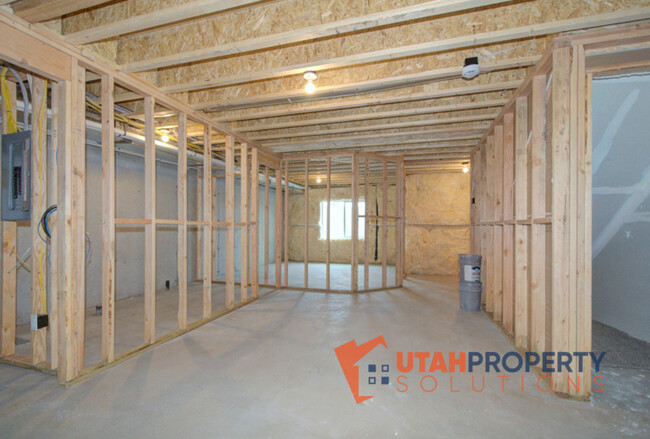 Building Photo - 4589 W Monument Peak Dr