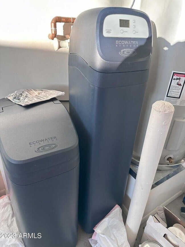 Building Photo - 1250 Abbey Ln