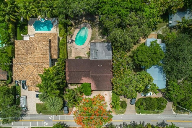 Building Photo - 7620 SW 59th Ave