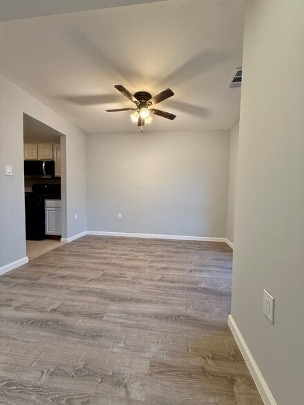 Building Photo - 238 Stevenson Sq