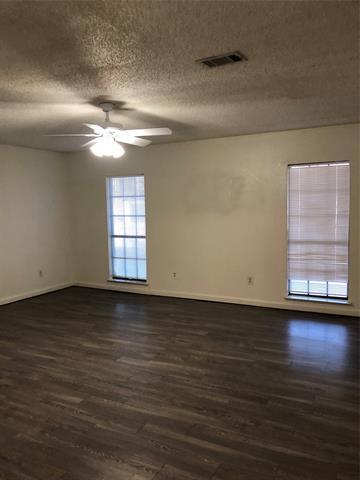 Building Photo - 901 Park Pl Blvd