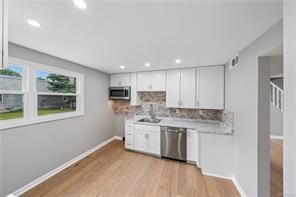 Building Photo - 64 Curwood Ct