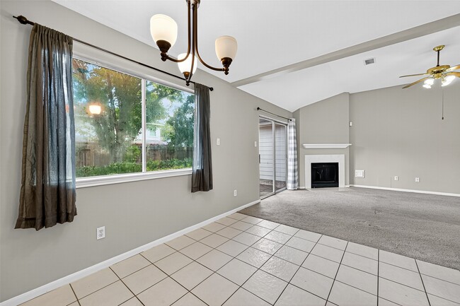 Building Photo - 8827 Boulder Springs Dr