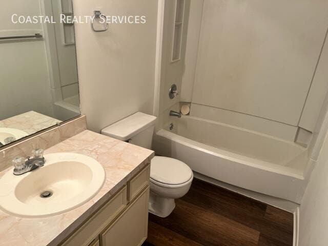 Building Photo - 25 Cape Dr NW