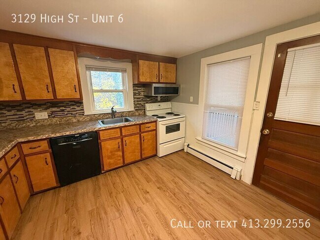 Building Photo - 3129 High St