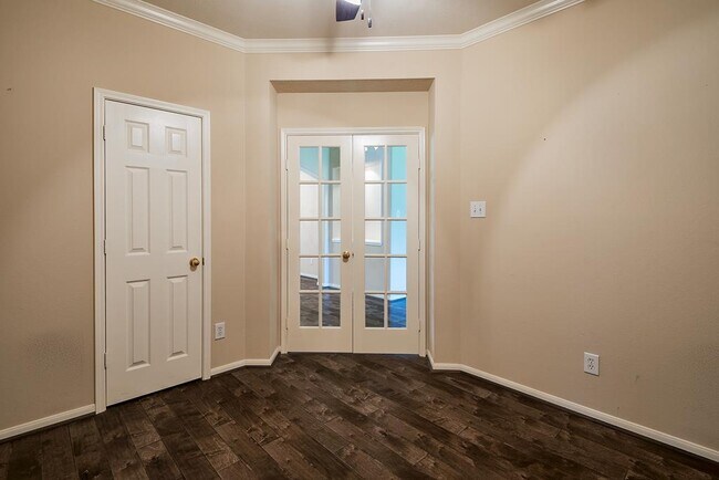 Building Photo - 23 Heron Hollow Ct