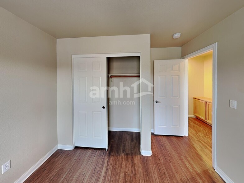 Building Photo - 8920 Bonneville Peak Ct