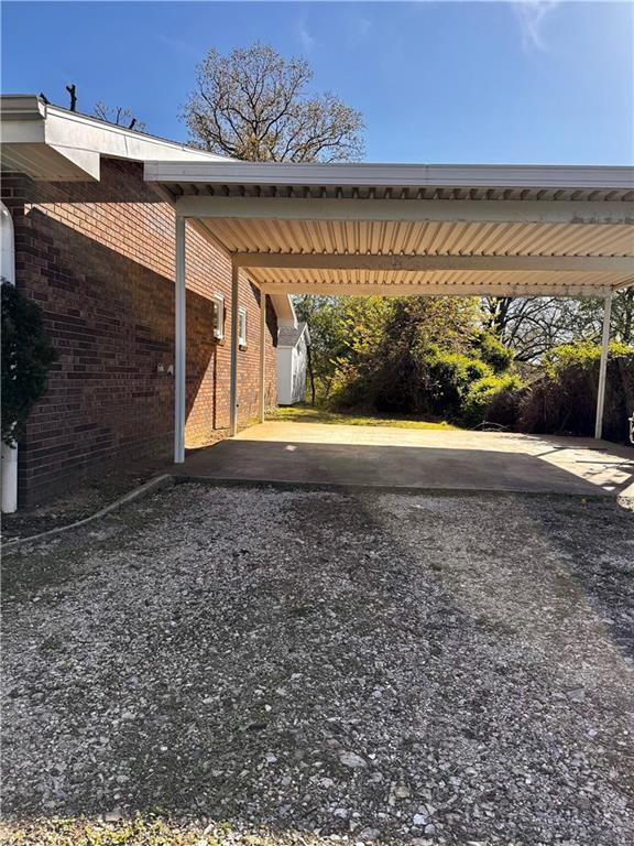 Building Photo - 14895 Dutchman Dr.