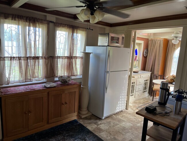 Kitchen - 159 W Montecito Ave