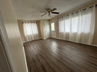 Building Photo - 4283 Beechgrove Dr