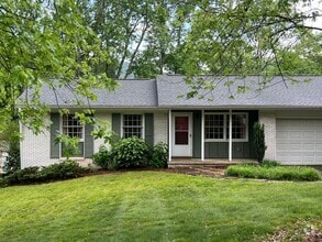 Building Photo - Unfurnished Beaverdam Home - All One Level