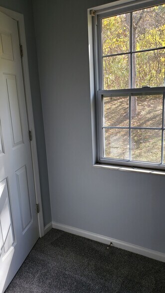Small 2nd bedroom or office - 1503 5th St