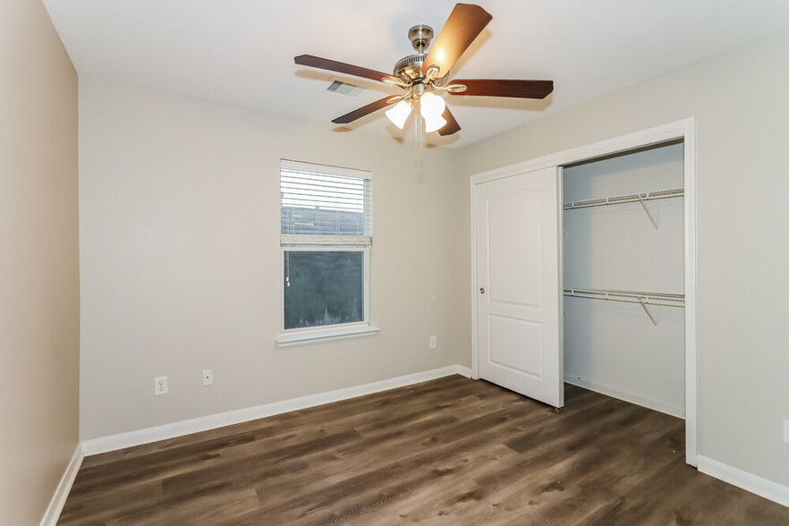 Building Photo - 13118 Majestic Pl Ct
