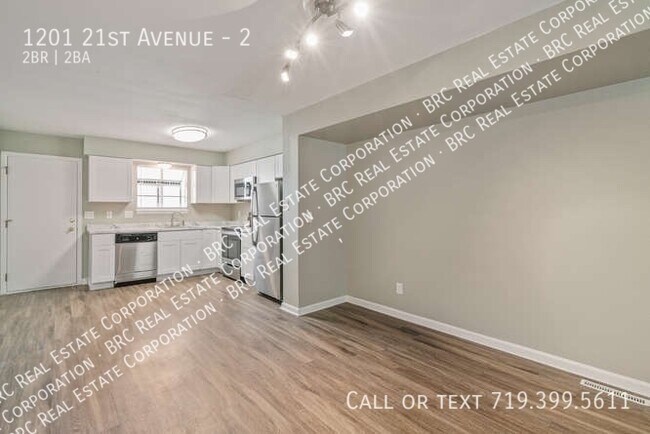 Building Photo - 1201 21st Ave