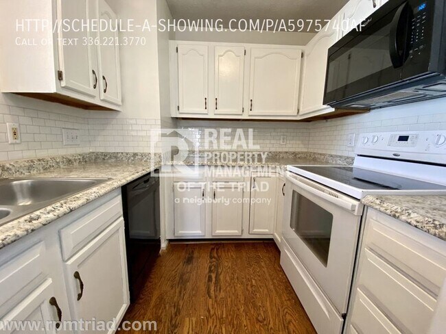 Building Photo - Available Soon -Updated 2BR/2BA Condo in M...