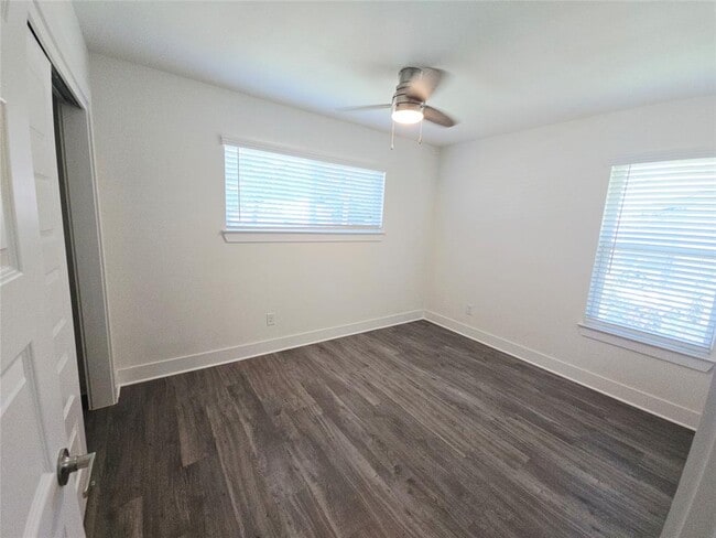 Building Photo - 6103 Calmar Cove