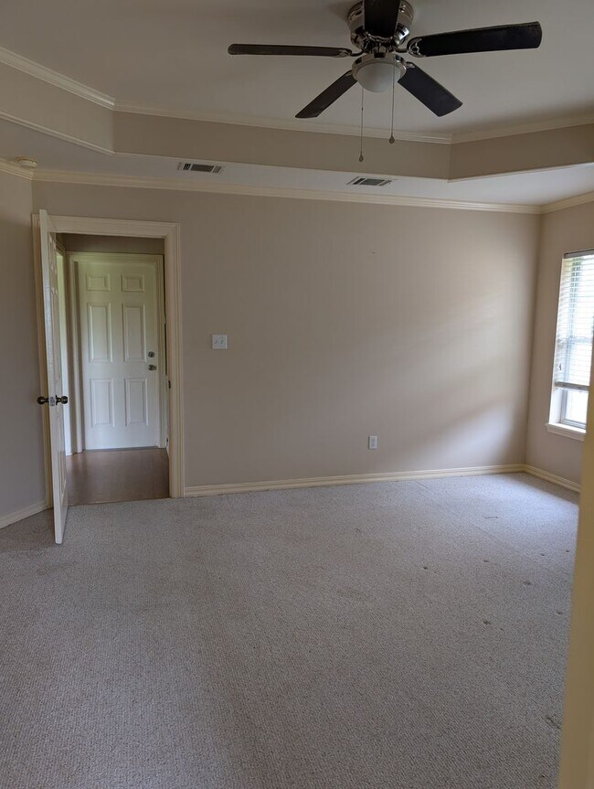 Building Photo - 1411 Magnolia Ridge