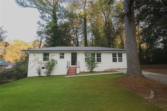 Building Photo - 157 Polar Rock Dr SW