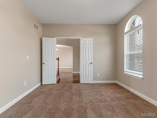 Building Photo - 7010 Monaco Dr