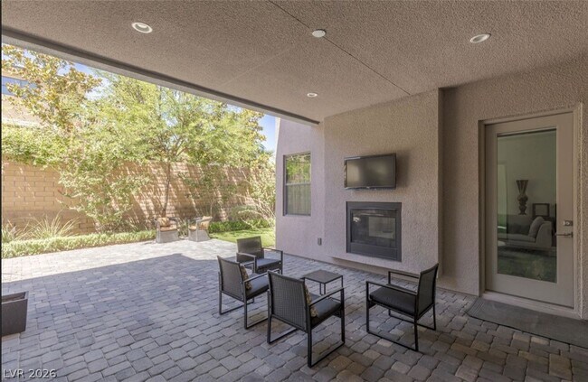 Building Photo - 47 Pristine Glen St