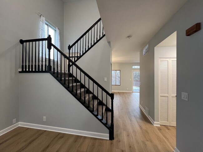 Building Photo - 22306 W Niagara Ct