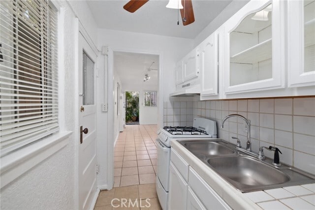 Building Photo - 1285 S Dunsmuir Ave