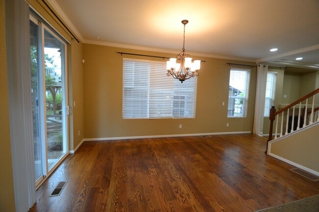 Building Photo - 4 bedrooms and large loft in Banning Lewis...
