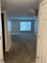 Entrance - Hillcrest Townhouse Apartments