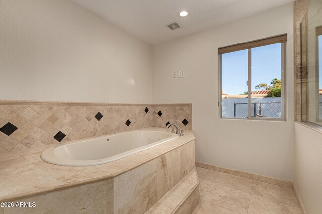 Building Photo - 10638 E Turquoise Ave