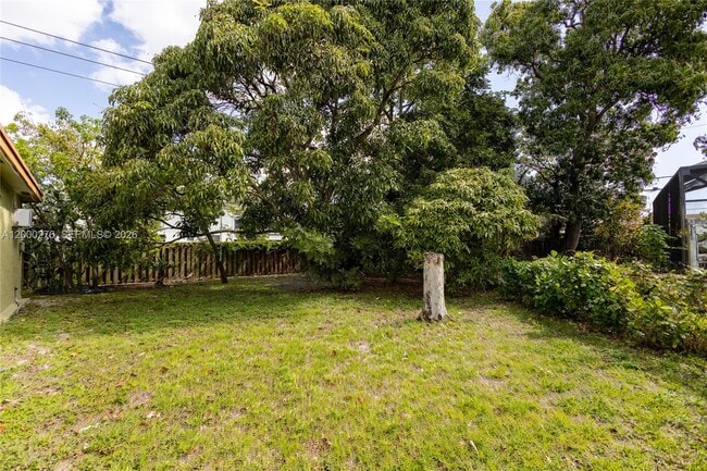 Building Photo - 3551 SW 1st St