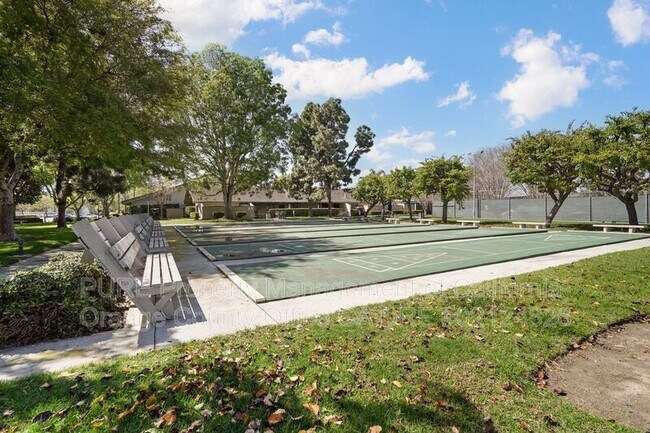 Building Photo - 8933 Amador Cir