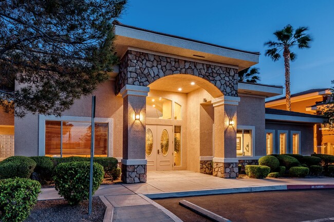 Building Photo - Gorgeous two bedroom two bathroom condo in...