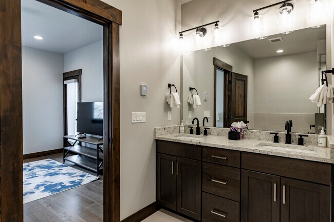 Building Photo - 14506 N Bronte Ct
