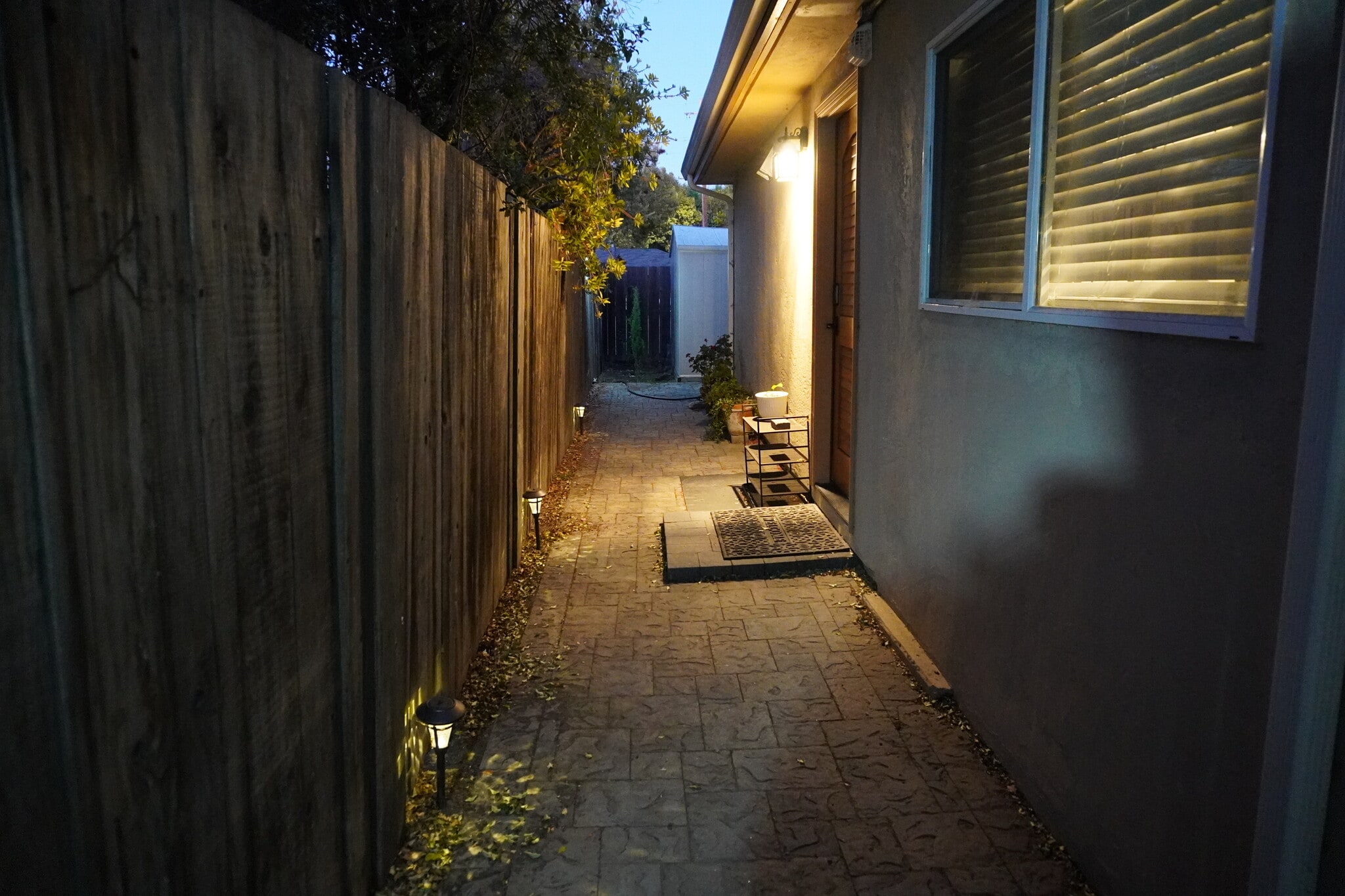 Building Photo - 1361 Via Dondera