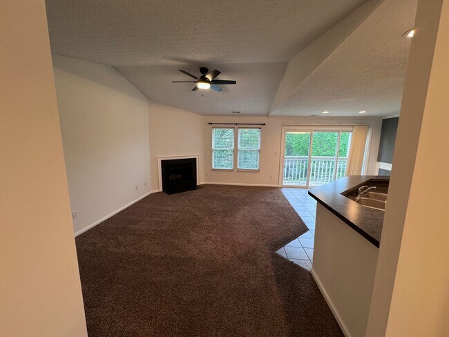 Building Photo - 3388 Fishinger Mill Dr