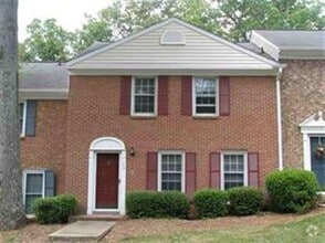 Building Photo - Spacious 3 Bedroom 2.5 Bath Townhome with ...