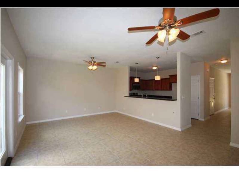 Building Photo - 992 Leigh Ann Ln